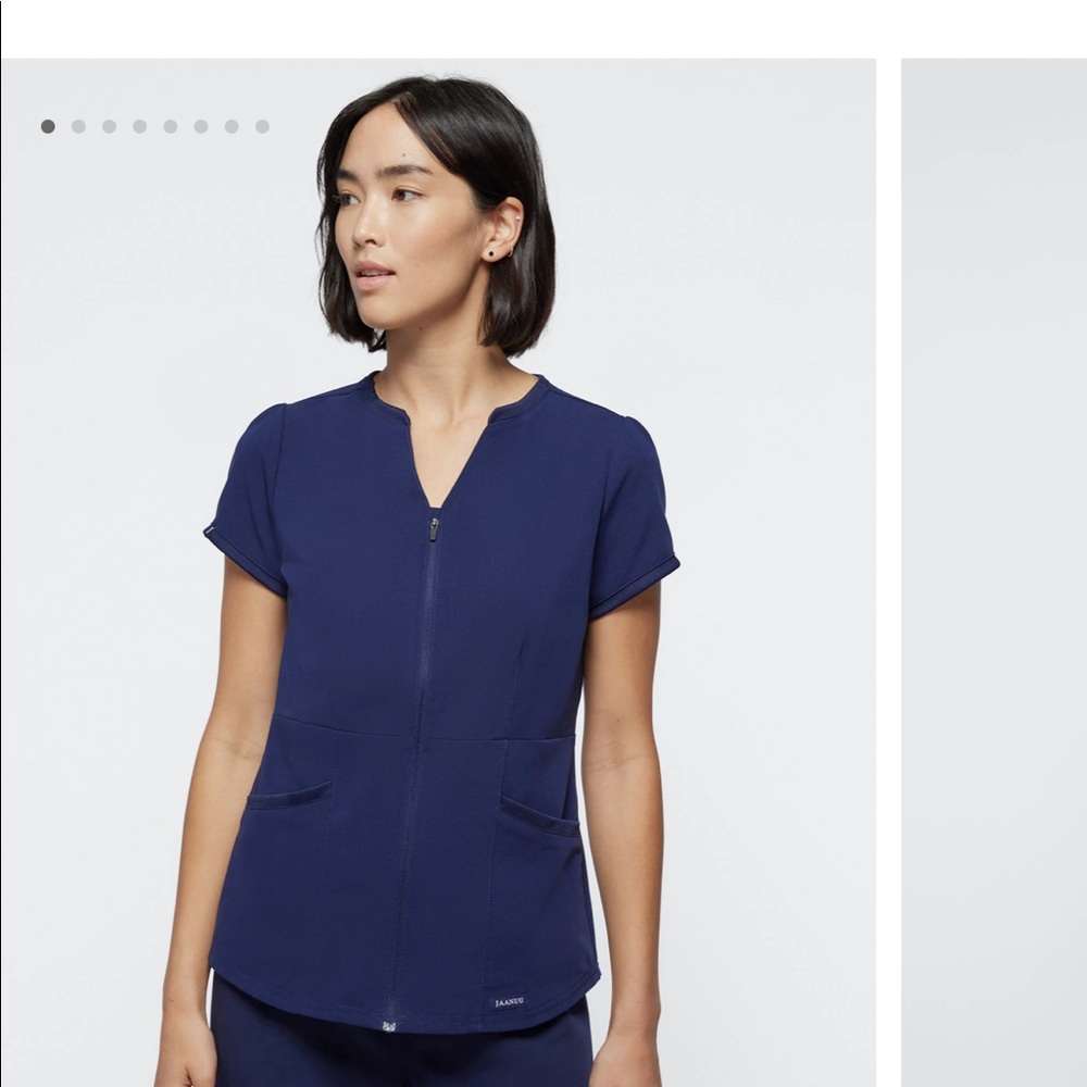 NWT M Jaanuu Women's Full Zip Notched Neck Top, Navy Blue, Size Medium Scrub Top